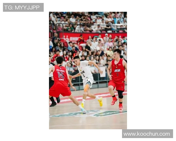 杭州羽毛球队在城市联赛中以79分稳居积分榜首位展现强劲实力